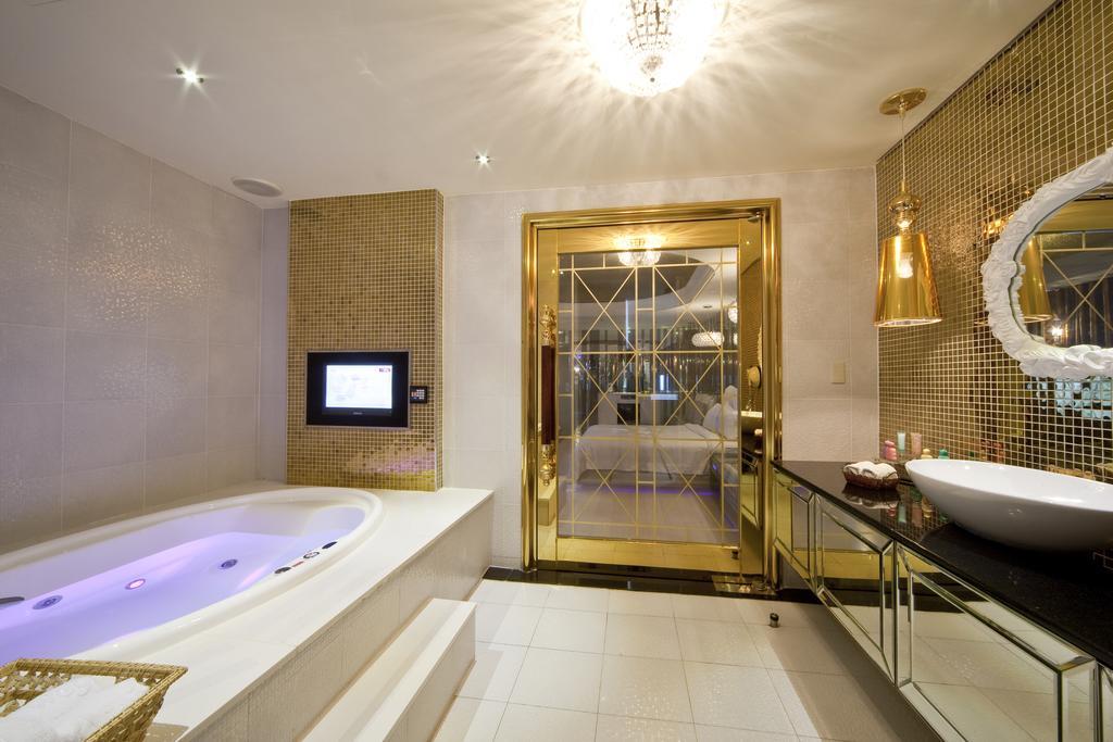 Wego Hotel - Linsen Taipei Exterior foto